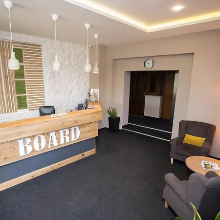 Board Hotel